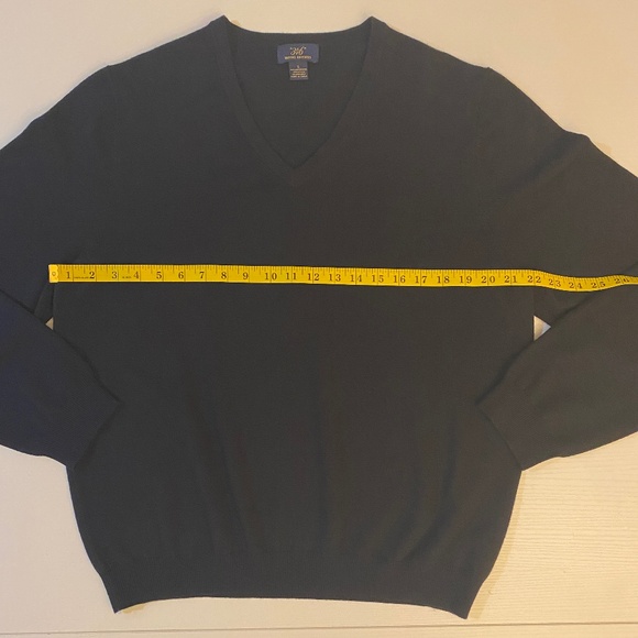 346 Brooks Brothers Men's Black Merino Wool V-Neck Sweater Size Large - Picture 8 of 11